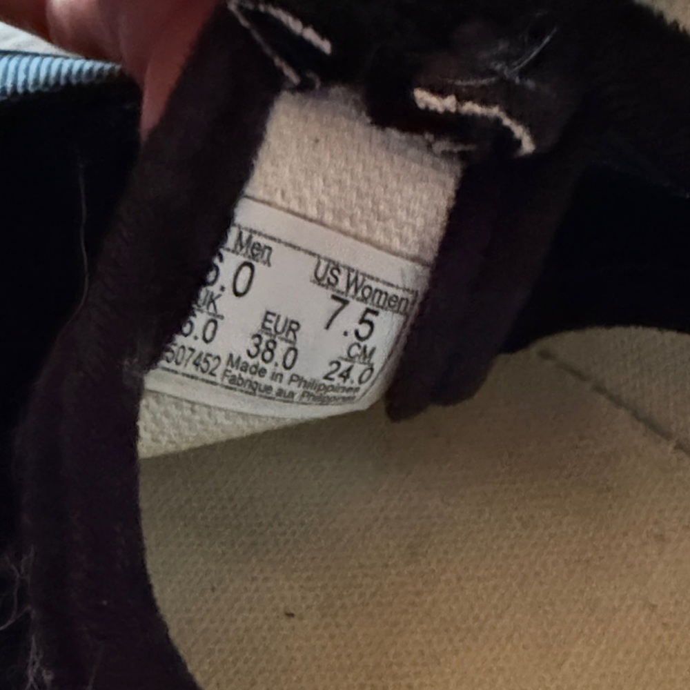 Vans 93 Mary Janes in velvet - Picture 11 of 11